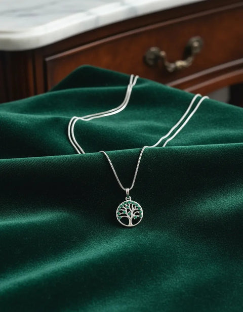 Colar Árvore da Vida Prata 925 com Zircônias Esmeralda