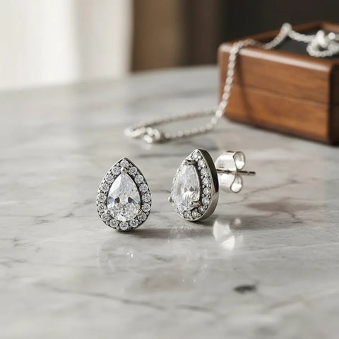 Brinco de Prata Princesa Gota com Pedra Zircônia