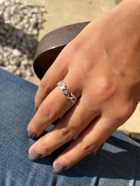 Anel de Prata Vários Corações Vazados