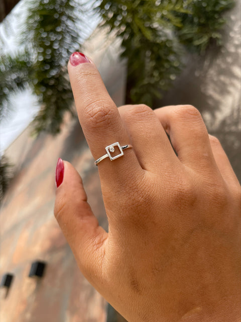 Anel de Prata Quadrado com Zircônia Cristal