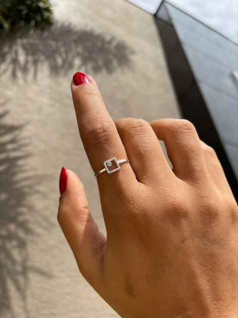 Anel de Prata Quadrado com Zircônia Cristal