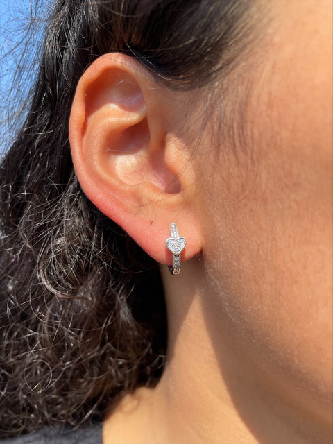 Brinco de Prata Argola Click Coração com Pedra Zircônia 12mm